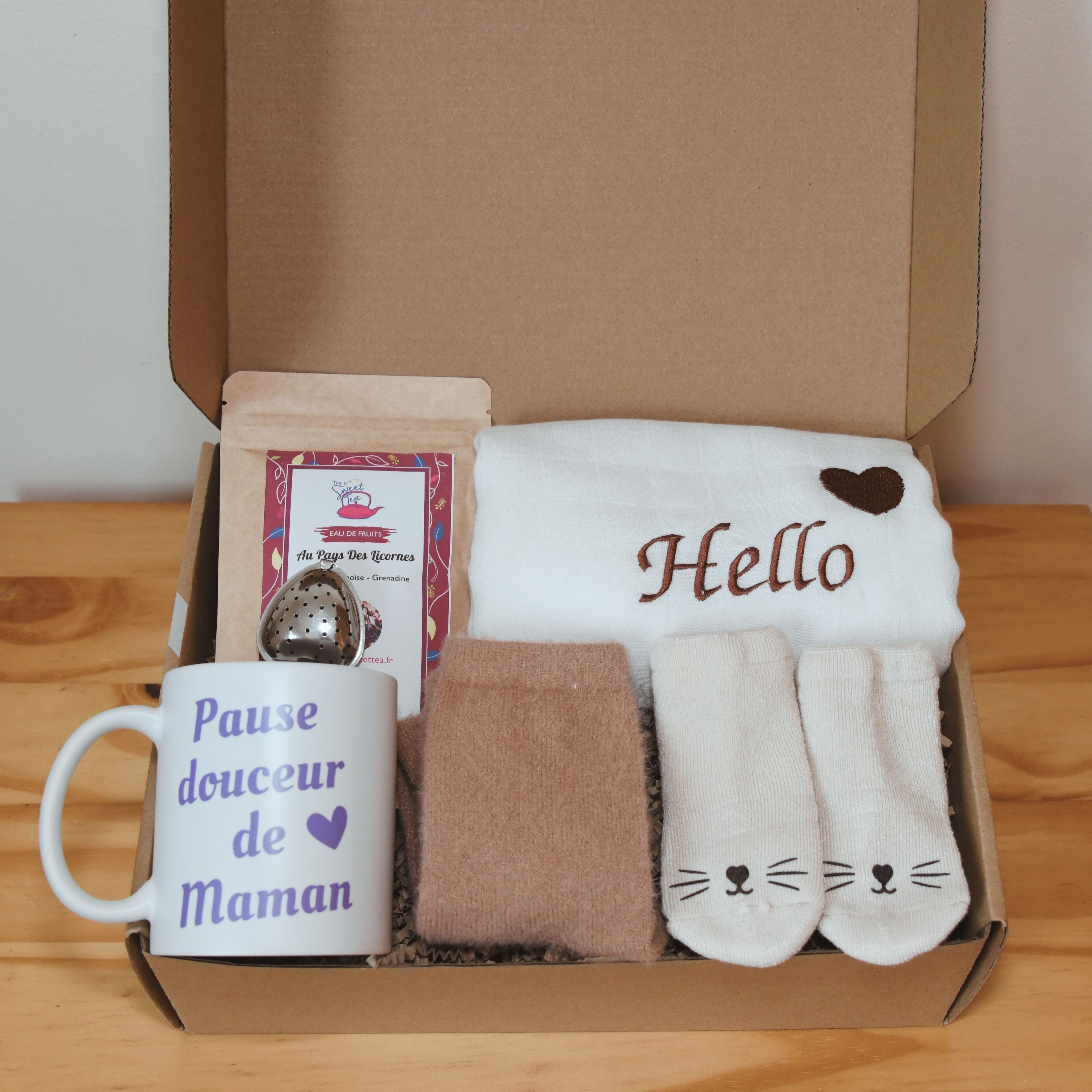 Coffret Cadeau Maman & Bébé Personnalisé lange brodé prénom bébé